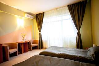 Отель Hotel Diana Бистрица Двухместный номер с 1 кроватью или 2 отдельными кроватями-8